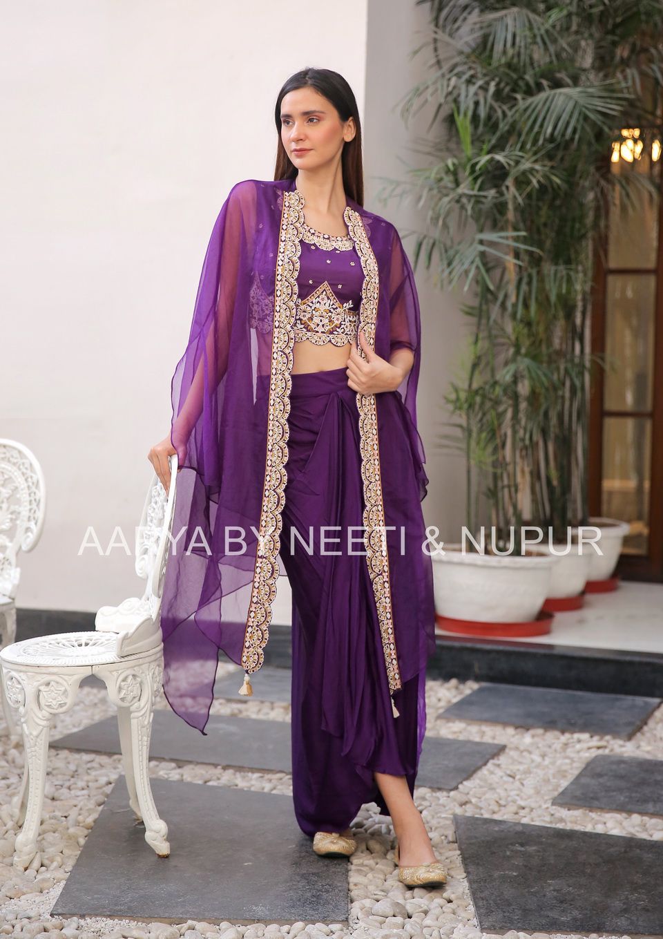 Moti Chid Hand Work Blouse With Organza Cape & Pick Up Skirt